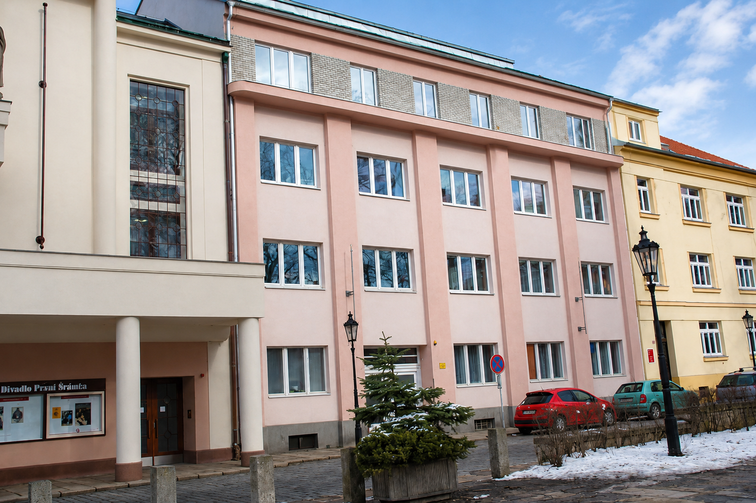 fasada-bytovy_dum-pisek